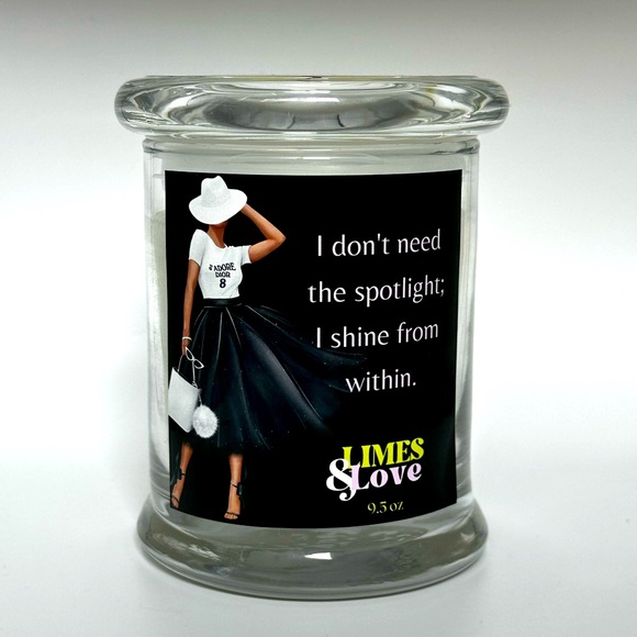 Candle- Choose your scent! - Picture 2 of 5